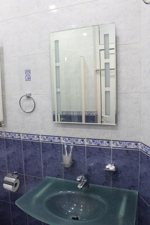 V Park Hotel Tbilisi Rum bild